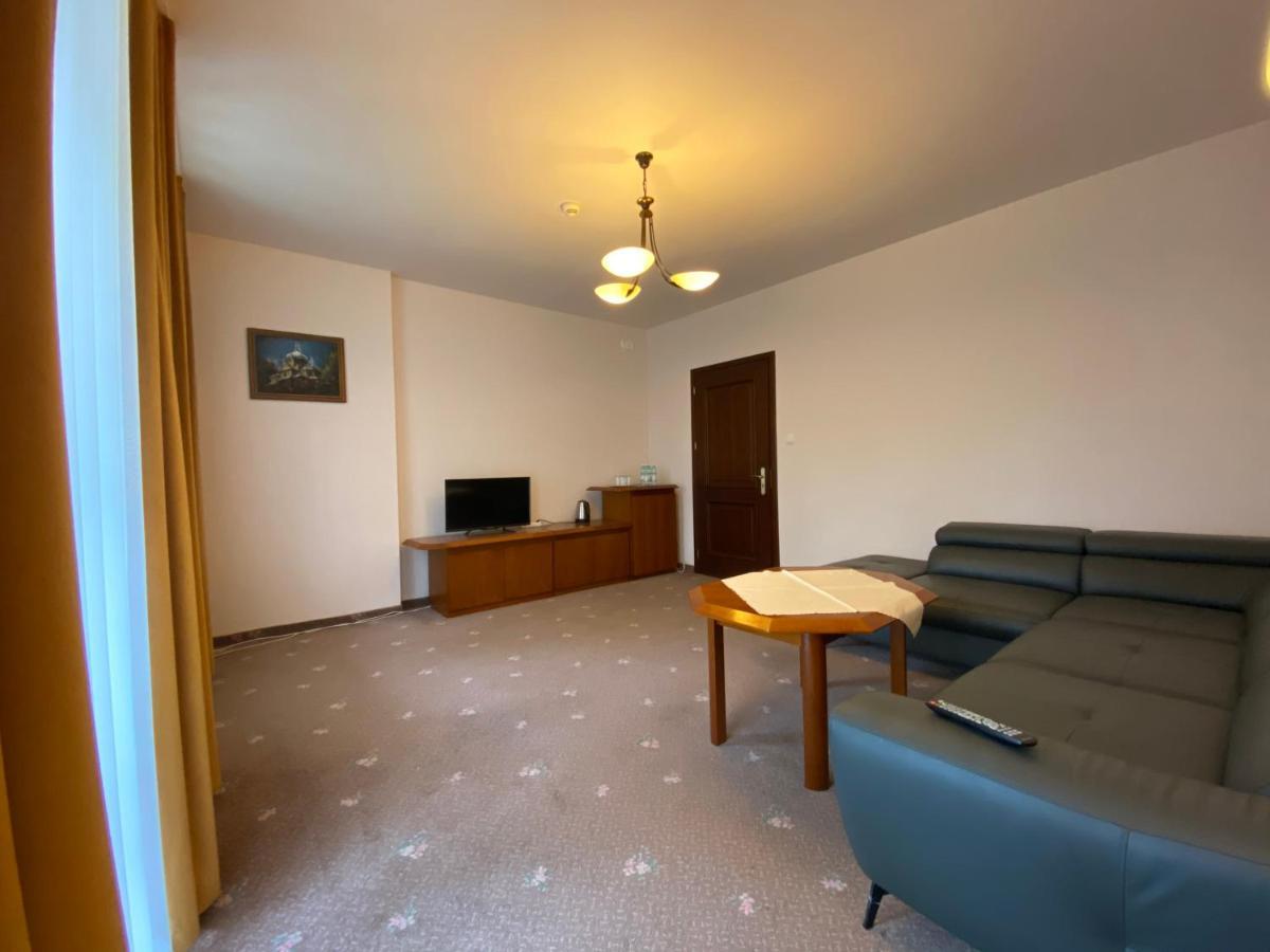 كرينيتسا زدروي Hotel Grant المظهر الخارجي الصورة