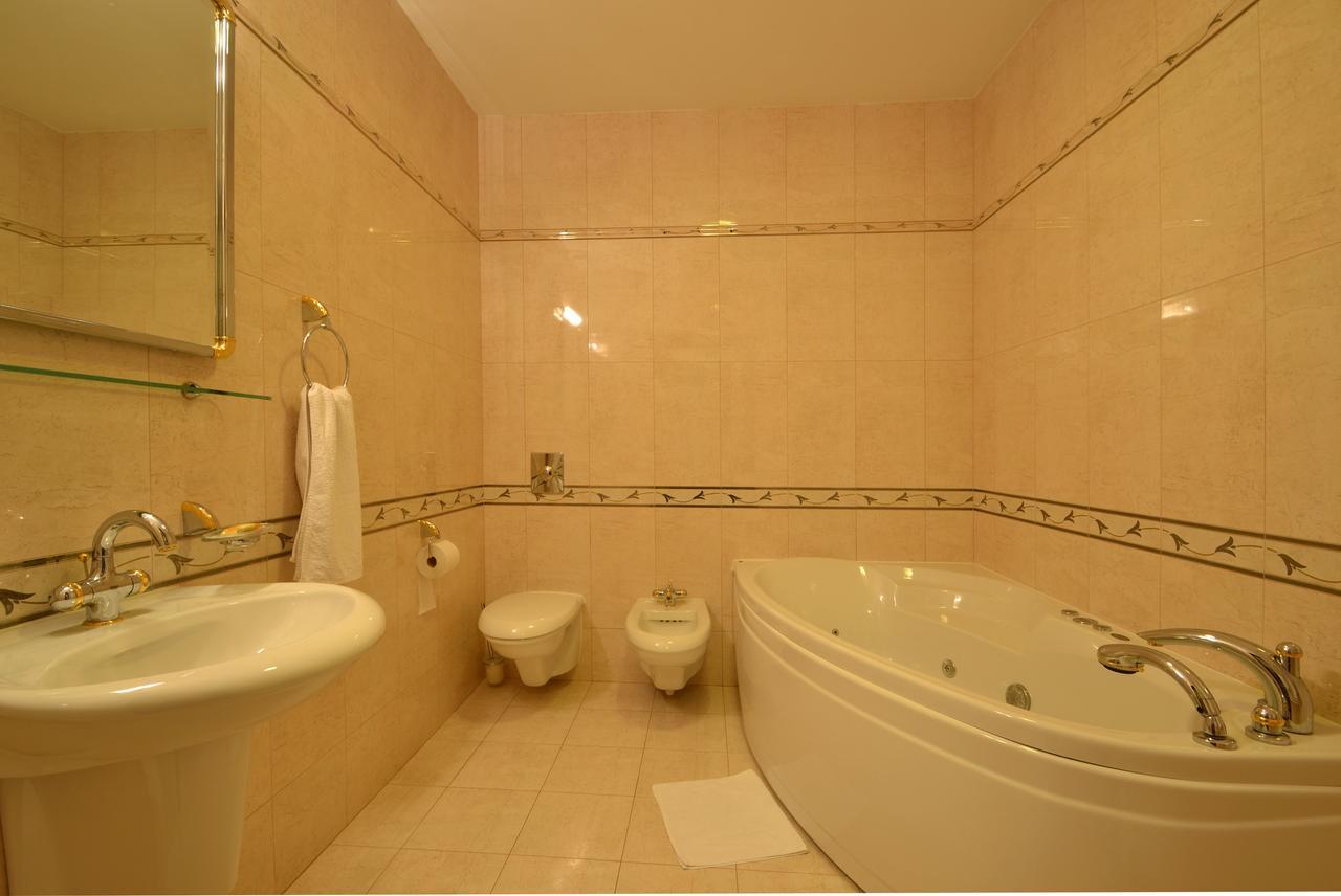 كرينيتسا زدروي Hotel Grant المظهر الخارجي الصورة