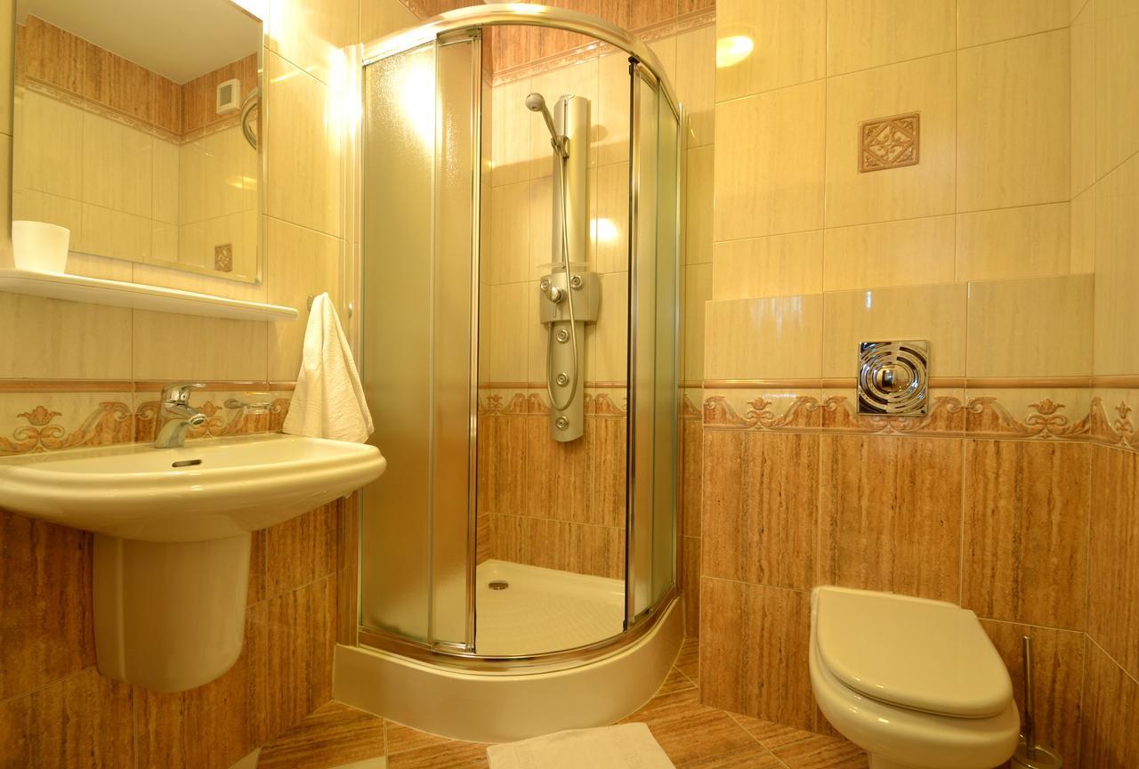 كرينيتسا زدروي Hotel Grant المظهر الخارجي الصورة