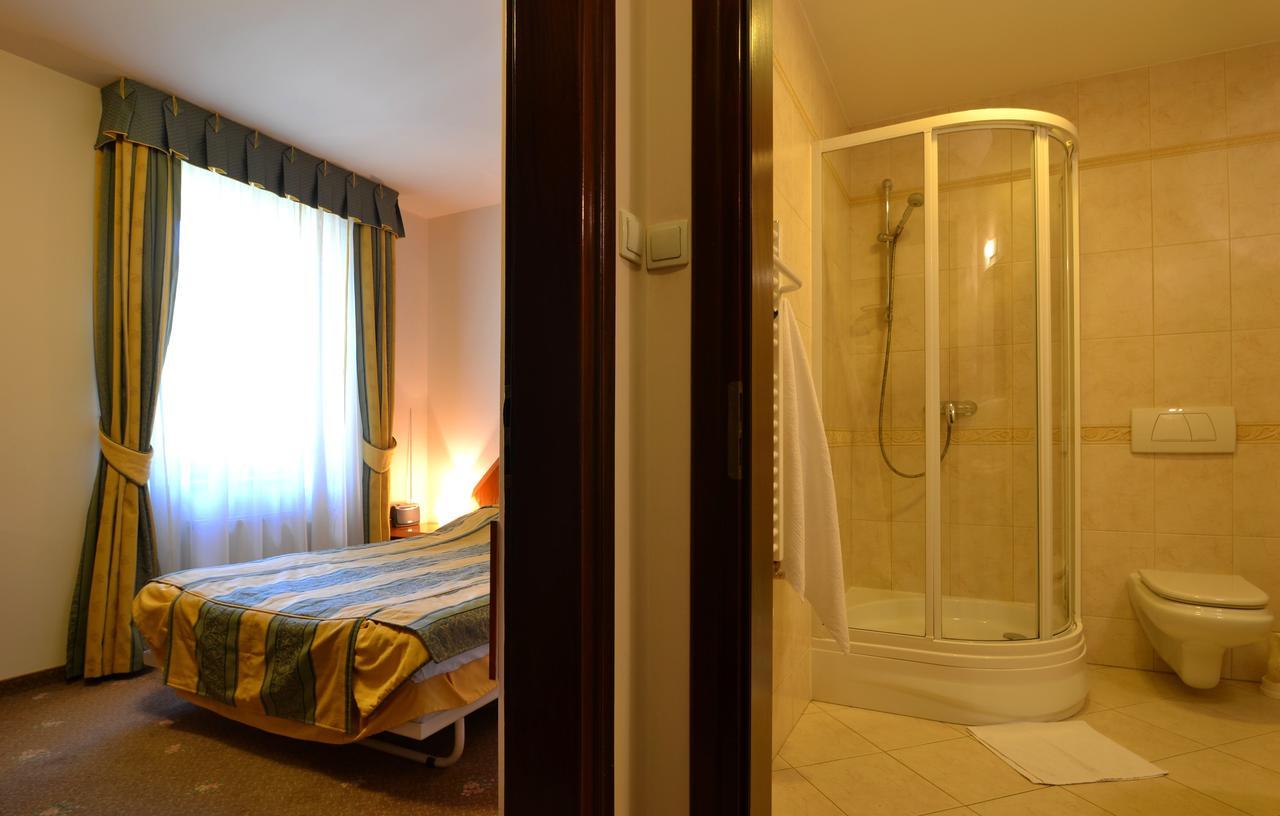 كرينيتسا زدروي Hotel Grant المظهر الخارجي الصورة